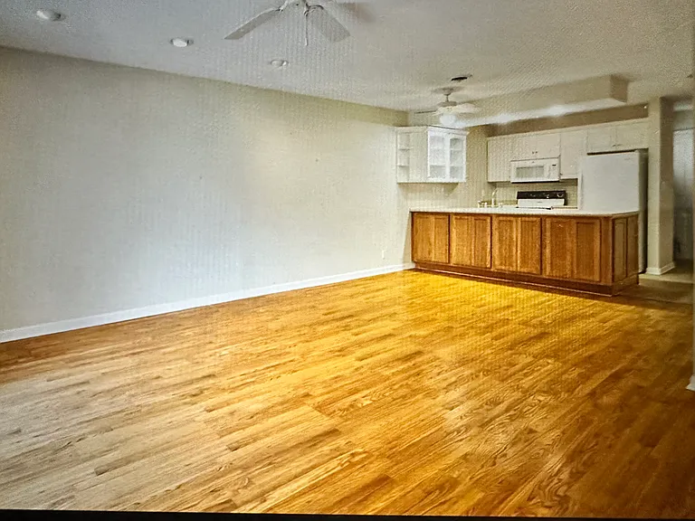 38 Lakeshore Ln #50 — Photo 5