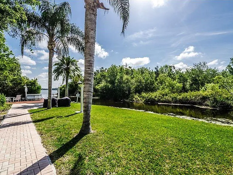 2599 Dolly Bay Dr #204 — Photo 10