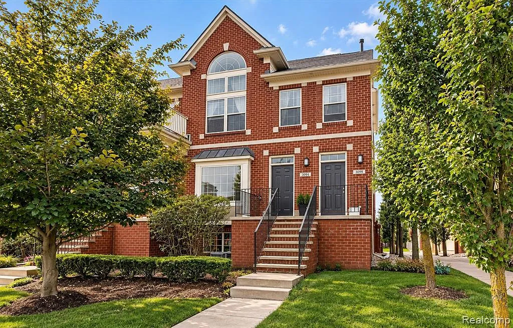 2 bed, 2.5 bath, 1413 sqft, $2,299 — Photo 1