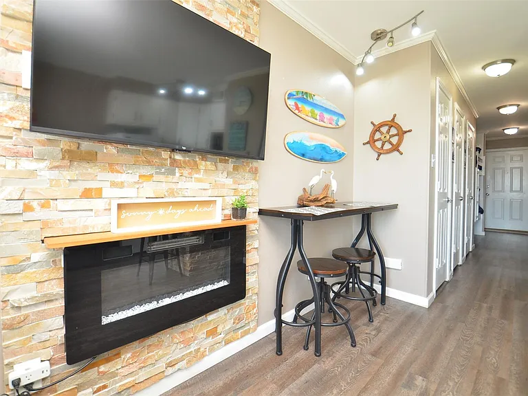 6102 Seawall Blvd #102B — Photo 33