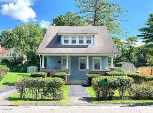 20 Saint James Ave, Lee, MA 01238