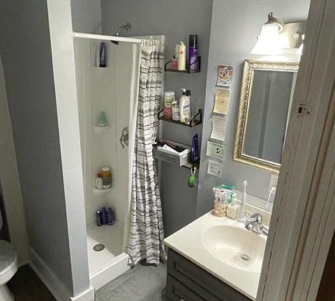3rd image of 1622 Franklin St #L