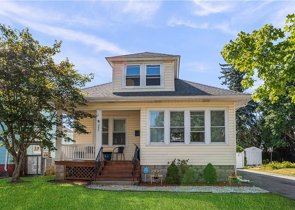 1st image of 285 Woodbine St