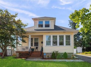 285 Woodbine St, Cranston, RI 02910