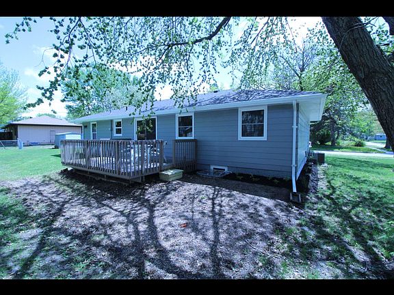 3rd image of 1100 Cold Spring Rd