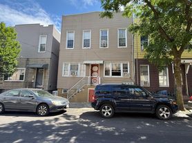 62-59 60th St, Ridgewood, NY