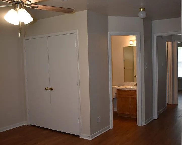 837 Lakeview Dr — Photo 17