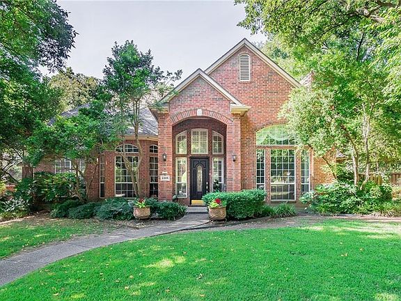 4th image of 2305 Forest Hills Ct