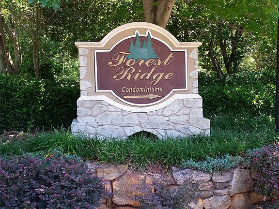 2nd image of 6013 Treetop Ct