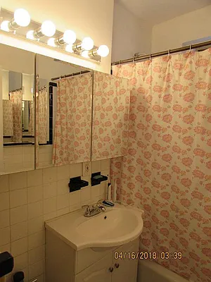 Sold by NY Metro Realty Group | media 3