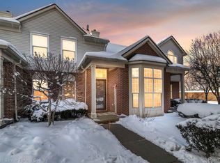 2105 Cameron Cir, Walled Lake, MI 48390