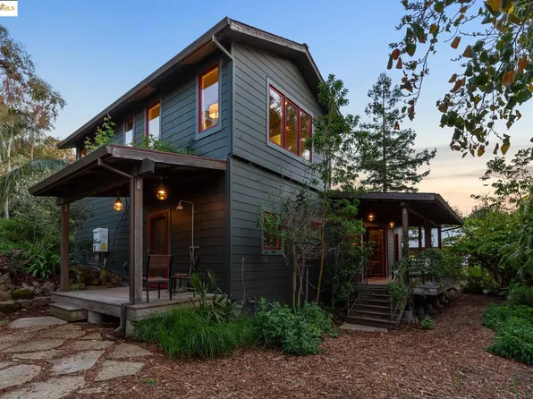 6930 Sunnyslope Ave, Castro Valley, CA 94552
