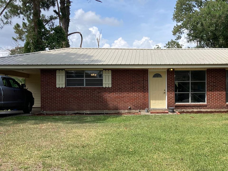 1st image of 118 Emerite Dr