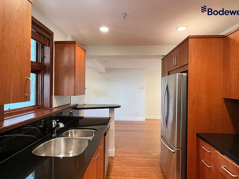 2507 W 8th Ave — Photo 8