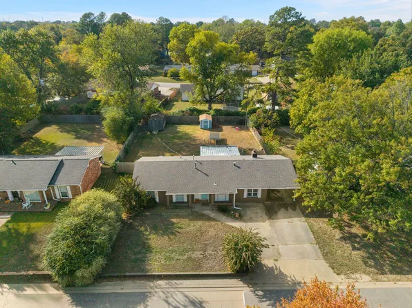 8300 Colony Ln, Fort Smith, AR 72908