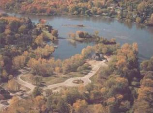 4015 Harbour Cv, Lansing, MI 48911