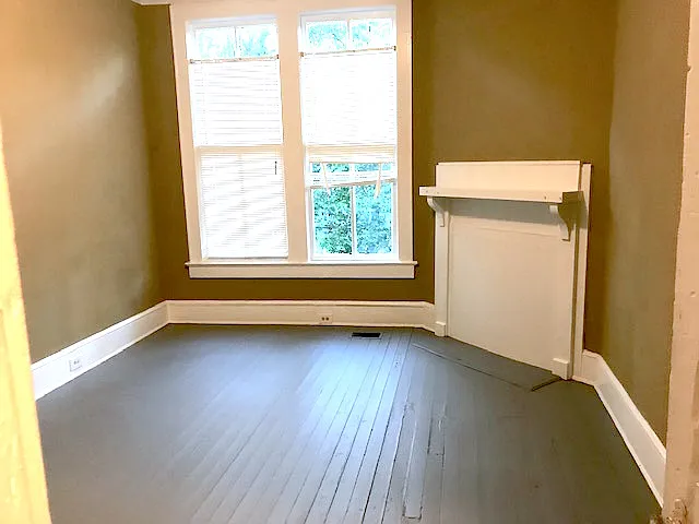 627 W Broad St — Photo 17