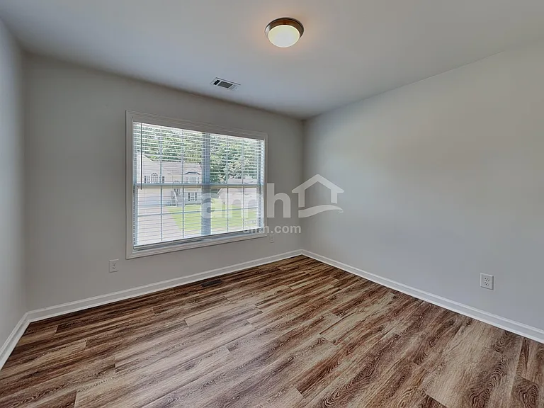 5075 Roxton Ln — Photo 13