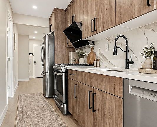 2nd image of 1546 Broadway #2A