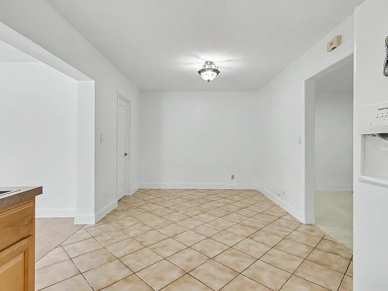 4800 NE 25th Ave N #NORTH — Photo 23