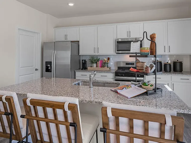 57 Stone Apairy Dr — Photo 7