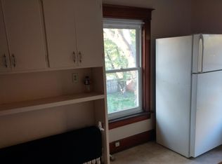 622 W 10th St APT 2, Grand Island, NE 68801