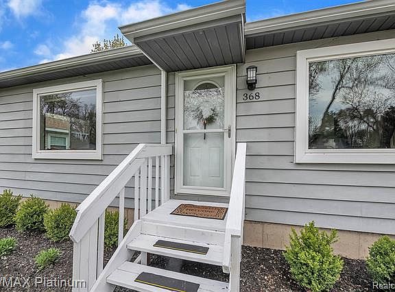 4th image of 368 W Beechdale St