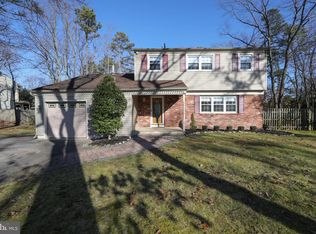 4 Hollybrook Way, Voorhees, NJ 08043