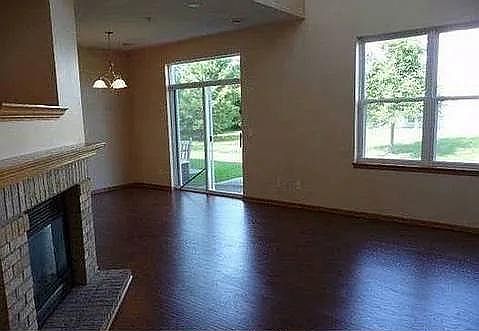 4th image of 5105 Holly Ln N Unit 2