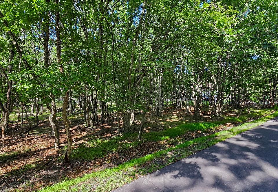 1st image of Sycamore Cir