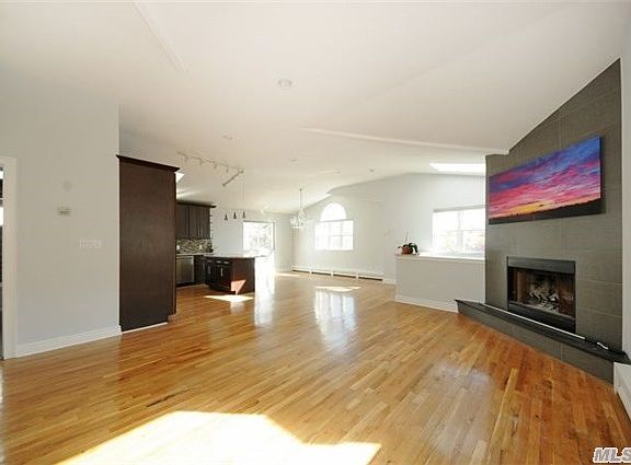 5th image of 307 Lindell Blvd