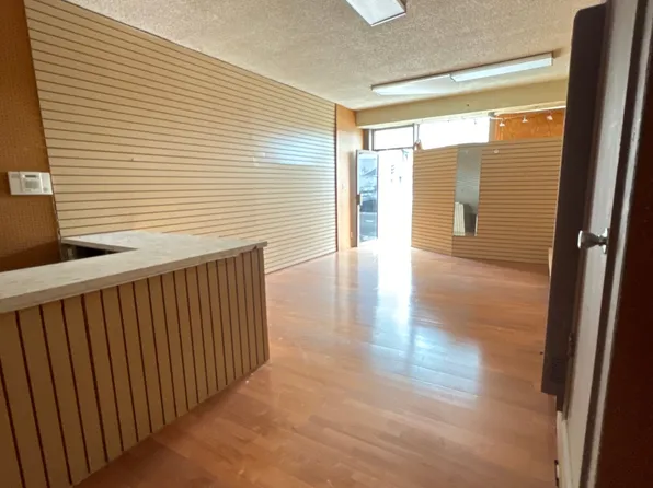 4250 W El Segundo Blvd, Hawthorne, CA 90250