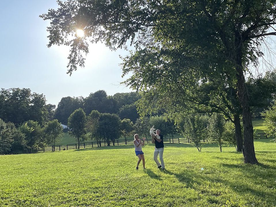 1st image of 702 Beaver Park