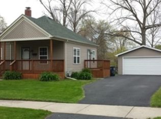 324 McKinley Ave, Waukegan, IL 60085