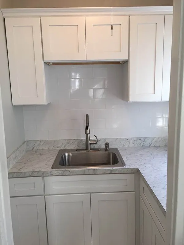 2 bed, 1100 sqft, $2,500 — Photo 2