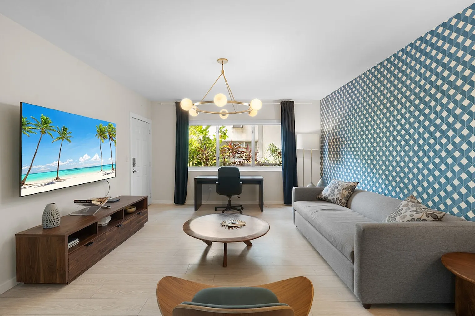 1 bed, 1.0 bath, 796 sqft, $7,600 — Photo 1