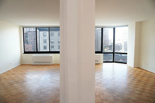 Rented by Renetta Real Estate | media 26