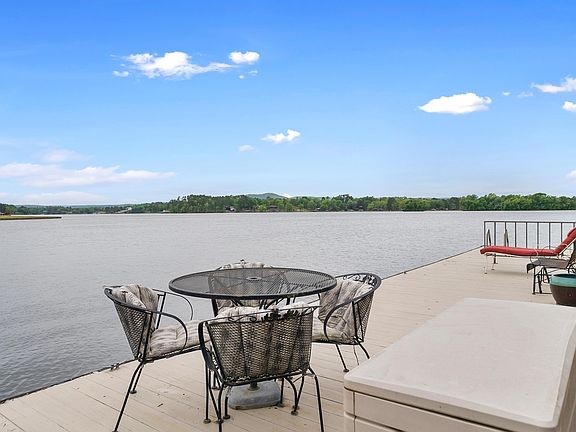 3rd image of 1201 Lakeshore Dr APT 41