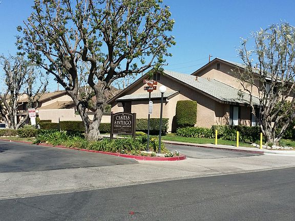 2nd image of 11685 Blackthorn Ln