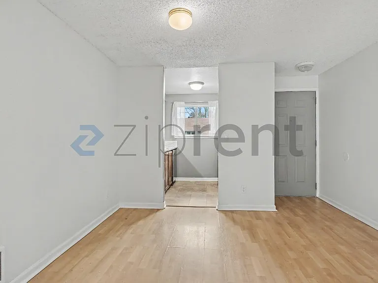 5160 SW 180th Ave #2 — Photo 7