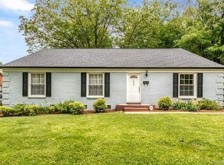 1025 Vandalia Dr, Charlotte, NC 28212