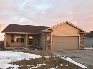 6809 M Ave, Kearney, NE 68847