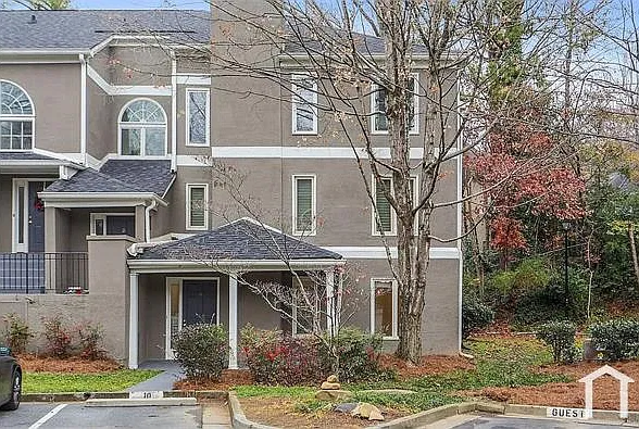 10 Brittany Way NE #J