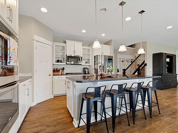 5th image of 13336 Dennison Dr E