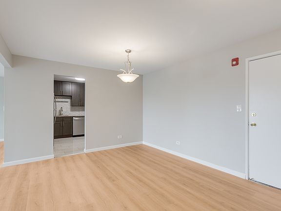 2nd image of 535 S Cleveland Ave APT 406