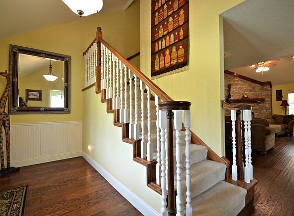 3rd image of 235 Creekwood St