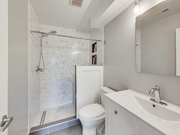 3rd image of 5708 Chapman Mill Dr APT 150