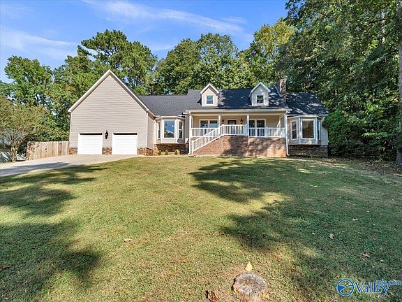4th image of 366 Sumner Dr