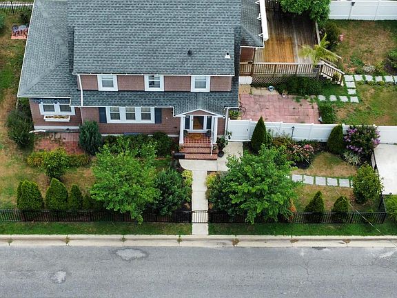 2nd image of 4500 Ridge Ave