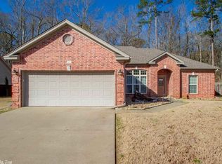 321 Madison Pl, Benton, AR 72015
